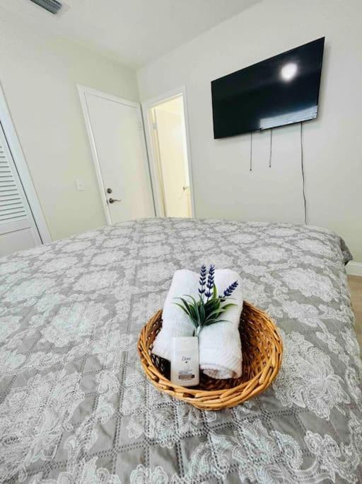 Villa Vintage Family Scape + Heated Pool&Discount Tampa Exterior foto